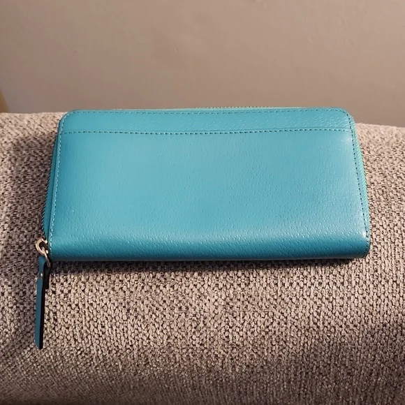 Kate Spade wallet - Picture 2 of 3